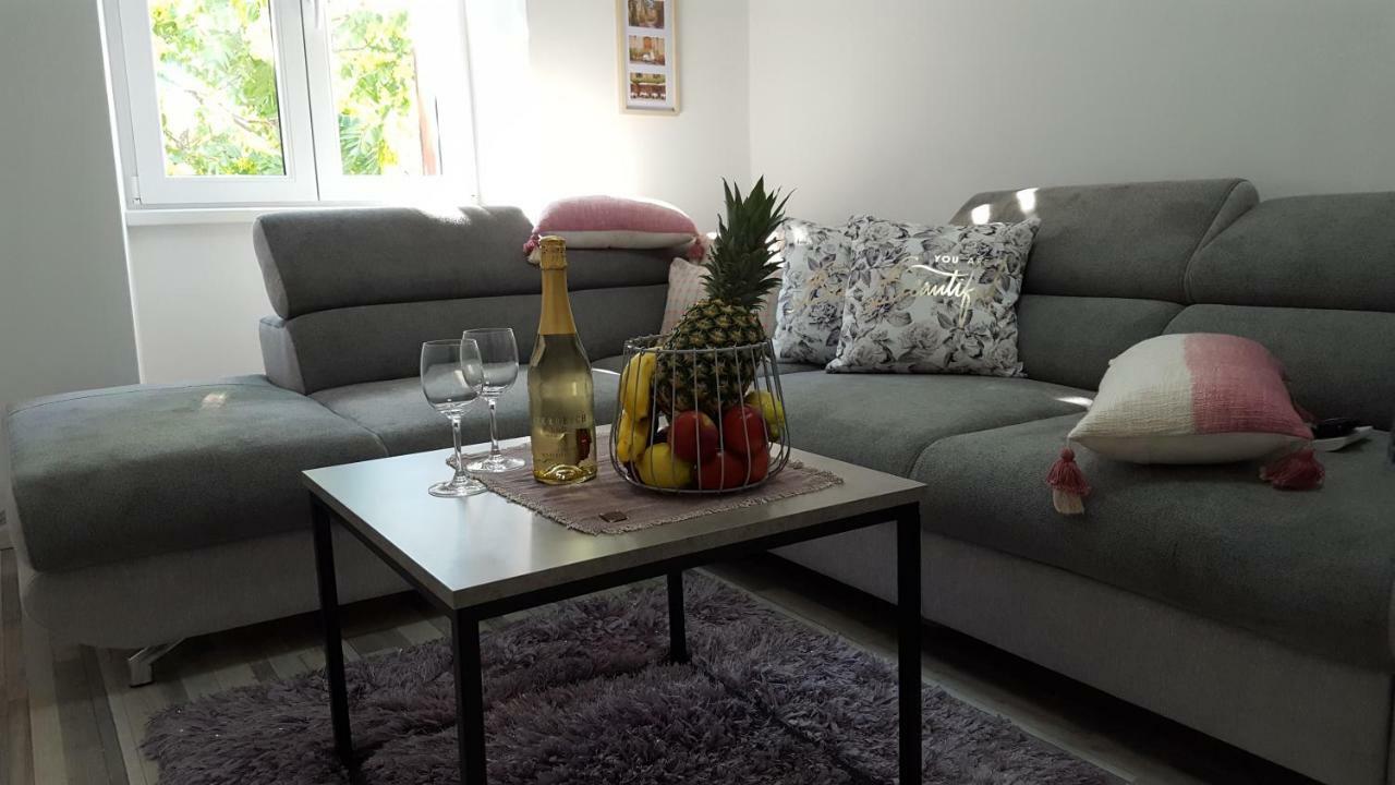 Apartment Imperia *** Πούλα Εξωτερικό φωτογραφία